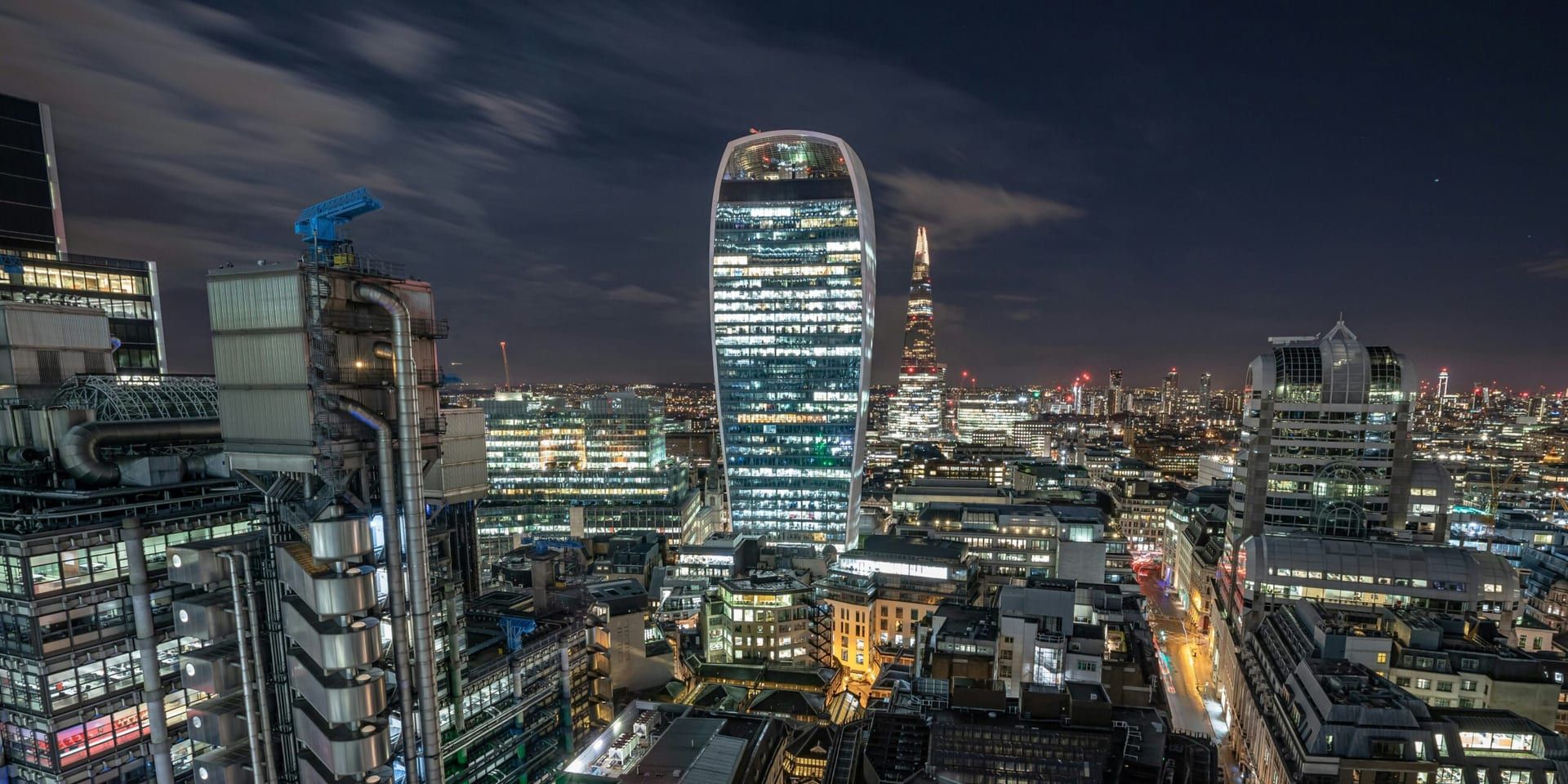 Bank of England Cuts Interest Rates Amid Inflation Concerns