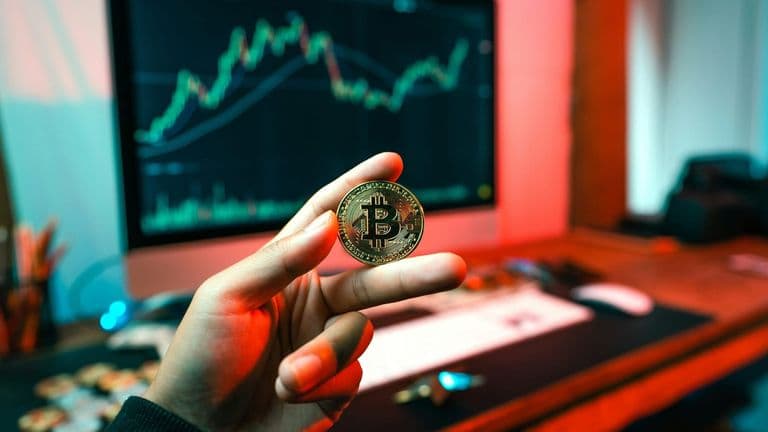 U.S. Crypto Market Sees Modest Gains Amid Broader Financial News