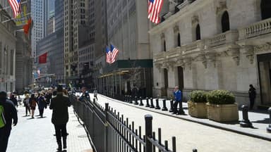 U.S. Stock Markets Show Modest Gains Amid Trade Talks and Economic Data