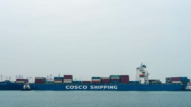 U.S.–China Trade Truce Extended: Washington Keeps Tariff Exemptions on Key Industrial Imports