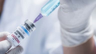 FDA Advisers Recommend COVID-19 Vaccine Updates to Target New Variants