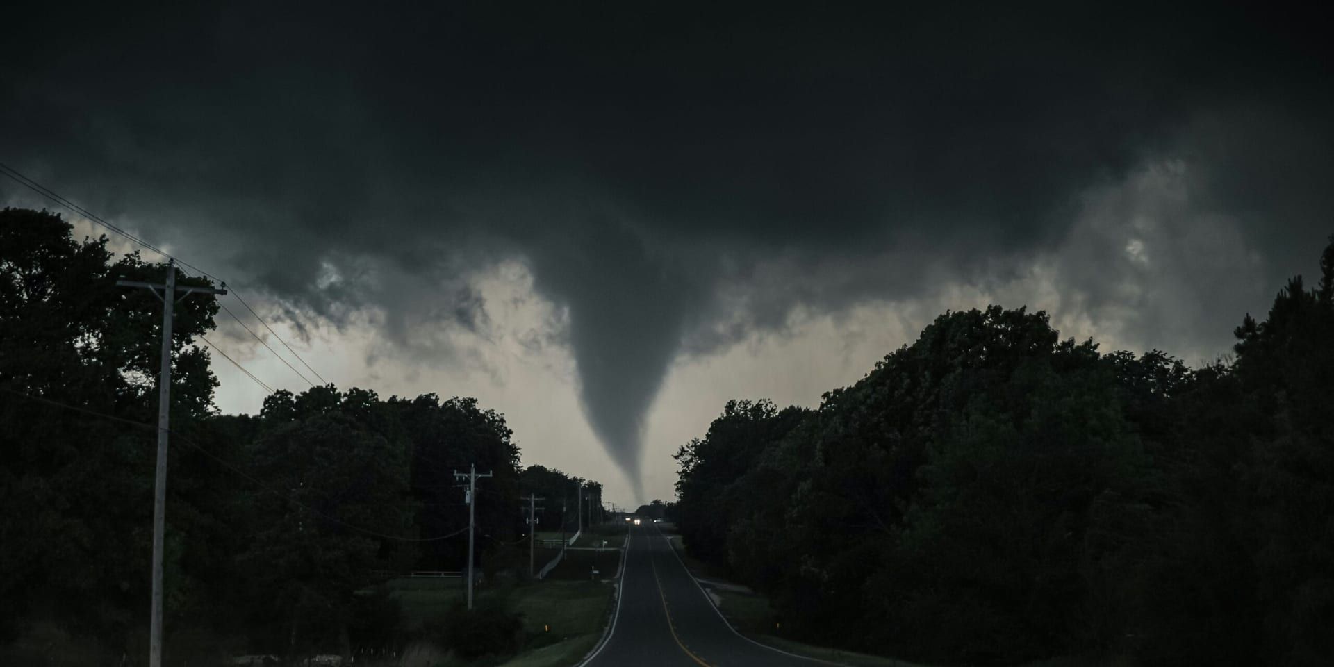 Tornado Outbreak in Central U.S. Leaves Dozens Dead and Thousands Affected