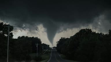 Tornado Outbreak in Central U.S. Leaves Dozens Dead and Thousands Affected