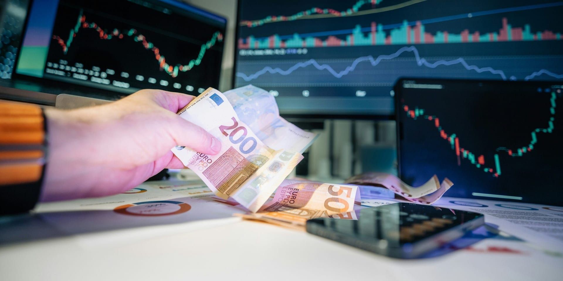 Tech Earnings Surpass Expectations, Though Market Reaction Mixed