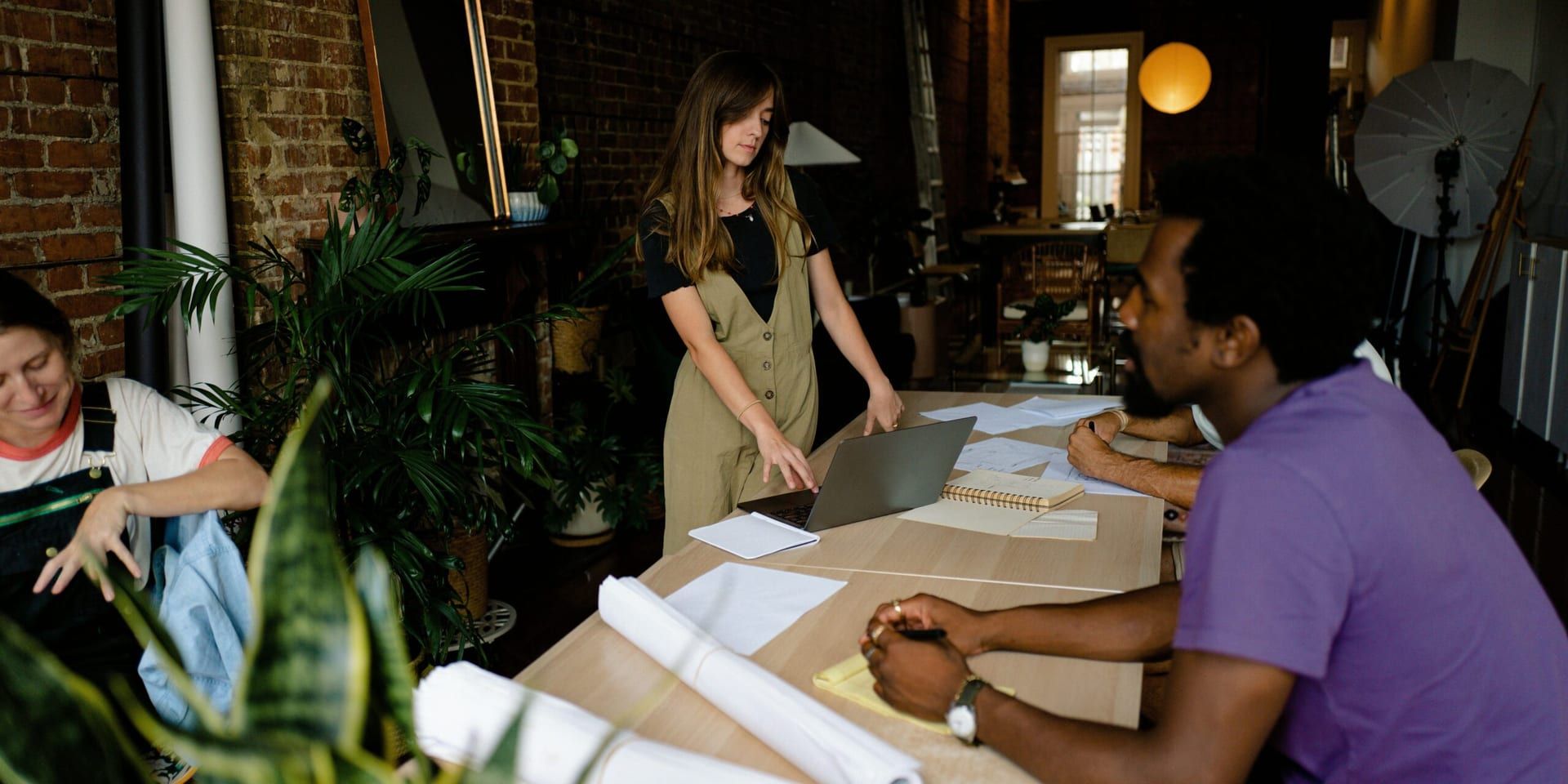 U.S. Business Activity Climbs as Services Sector Surges