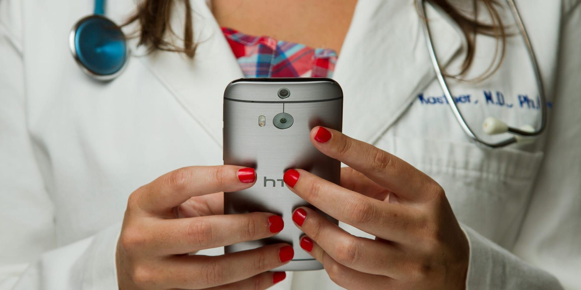 Telemedicine Expands Access to Healthcare: A 2025 Revolution in Patient Care