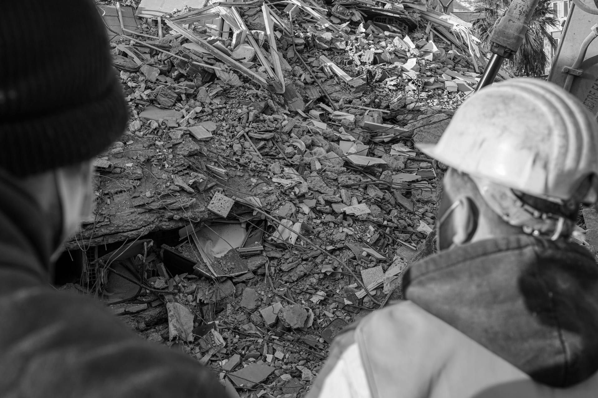 Devastating Earthquake Strikes Japan, Resulting in Significant Casualties