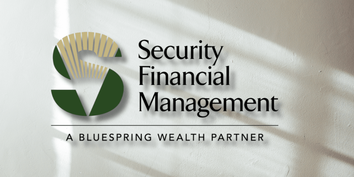Financial advisor guiding family through multi-generational wealth planning, highlighting investment strategy, estate planning, and legacy-focused financial management services.