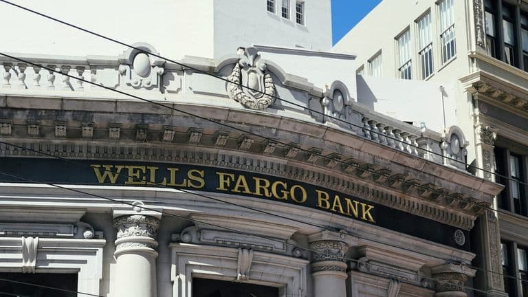 Banks and Markets Stand Still as Labor Day Arrives