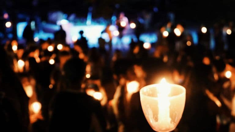 Thousands Attend Memorial for Conservative Activist Charlie Kirk in Glendale, Arizona