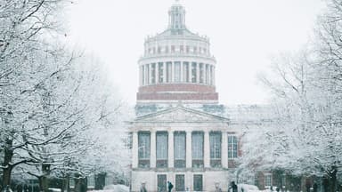 Big Tech Pushes for 10-Year Freeze on State AI Regulations, Raising Oversight Concerns