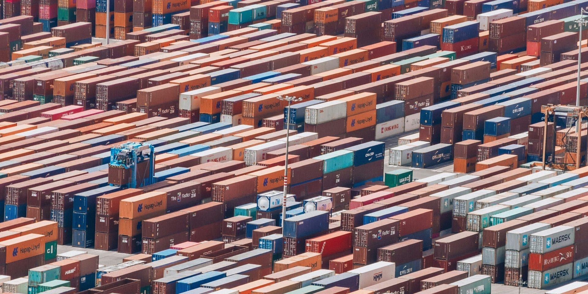 U.S. Federal Trade Court Invalidates Tariffs, Easing Global Trade Tensions