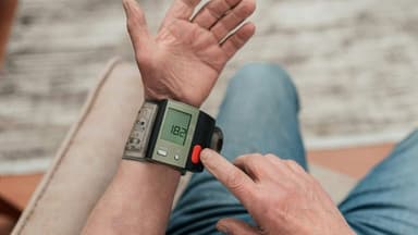 Wearable Health Tech Revolutionizes Personal Healthcare Management