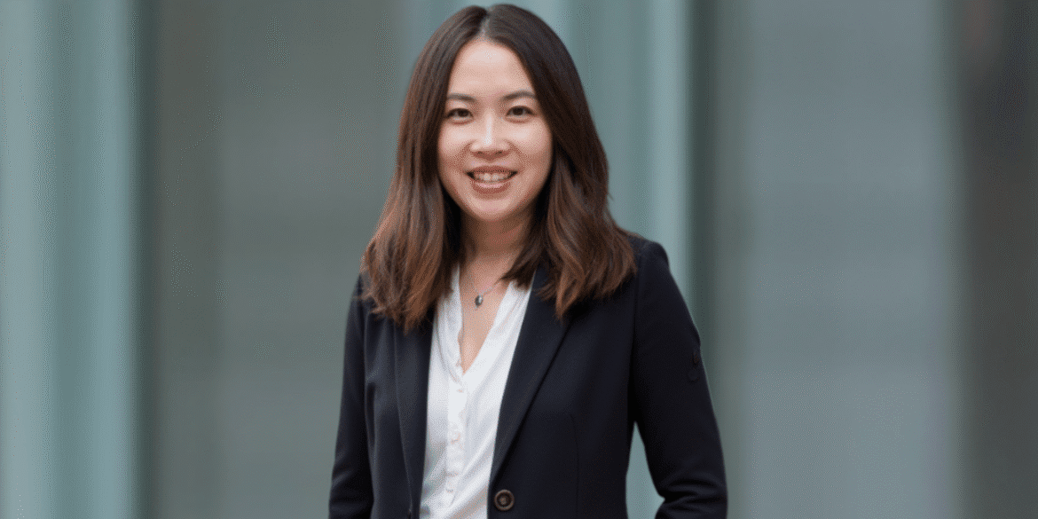 Portrait of Sabrina Huang, an international mindset coach specializing in emotional healing and empowering women to overcome burnout.